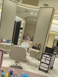 -Mentor Hair Salon