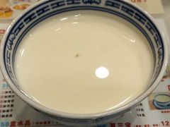 招牌姜撞奶-广信牛奶甜品世家(台东店)