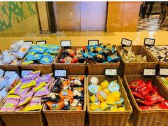 零售区-来伊份(我格广场武宁路店)