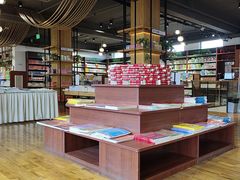 -新华书店(解放中路店)