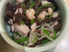 -吴越荣记苏州菜·松鼠桂鱼 100% 活鱼现做(月光码头店)