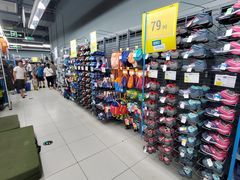 -迪卡侬(高新万达店)