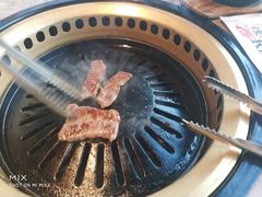 -炼火烤肉店