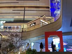 -新百广场(地铁站)