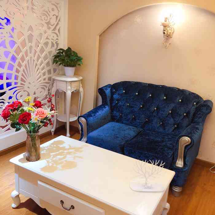 丽锦护肤造型中海国际店-"【项目】剪发就这家垃圾店,没去过的朋友.