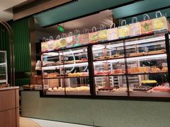 面包甜点陈列柜-奈雪的茶(亨特国际广场店)