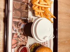 -The Habit Burger Grill 哈比特汉堡(爱琴海店)