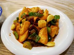 蛋白烧牛筋-江城燕子大排档(江汉路步行街店)