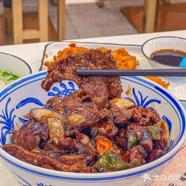 魔都ju好吃的猪三宝拌面