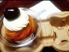 -VERIE BAKEHOUSE