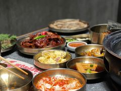 -草家酱蟹炭火烤肉店(珲春南路二店)
