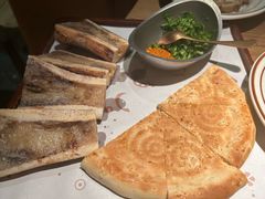 招牌烤牛骨髓配维吾尔馕饼/半份-纳鲁孜·新疆特色餐厅(上海悦荟广场店)