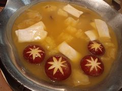 -湊湊火锅·茶憩(杭州湖滨银泰in77店)