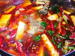 跷脚牛肉-大众跷脚牛肉馆·非遗传承单位(峨眉山店)