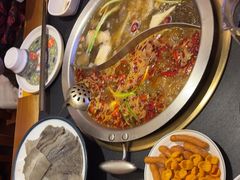 -沸炉重庆老火锅(军事博物馆店)