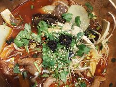-成都你六姐·牛肉冒菜(上海环宇荟店)