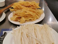 -胡须佬鸡煲四季火锅店(石厦西村直营店)