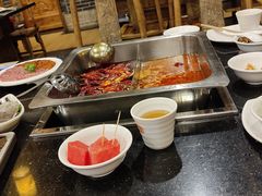 -百年川椒重庆老火锅(光谷店)