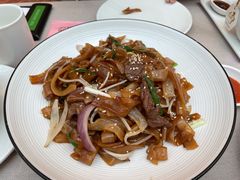 干炒牛河-尚一汤·粤菜海鲜(环球港店)