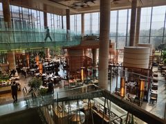 -松山湖凯悦酒店·Café自助餐厅·周末火舞秀表演