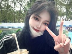 -M Stand(深圳龙岗万科广场店)