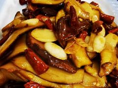 -菌之家·专业纯野生菌火锅·特色炒菌