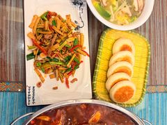 -自游人·美食一楼