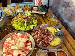 -叽叽扎扎烤肉场(生态城万达店)