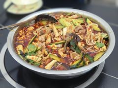 -周良天山牛杂城(天山路总店)