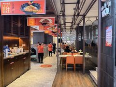 -阿瓦山寨·湘菜现炒·剁椒鱼头王(咸阳总店)