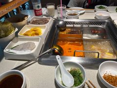 -海底捞火锅鲜切牛肉主题店(长寿路店)