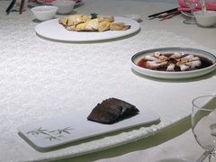 -梅龙镇酒家(南京西路总店)