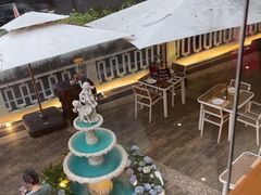 -Mark&Mars Restaurant