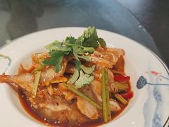 -川流不息·地道川菜·小龙虾(松东路店)