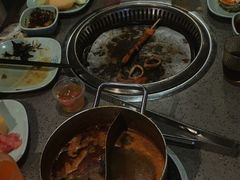 -金滏山烤肉·海鲜·火锅自助餐厅(襄阳万达店)