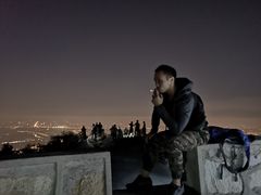 -鬼笑石后山停车场