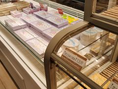 面包甜点陈列柜-好利来(熙地港店)