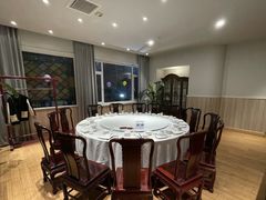 -老船夫婚宴婚庆会馆(延吉路店)