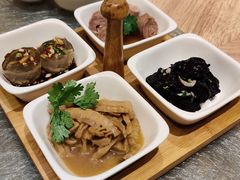 精美四小拼-莆田餐厅PUTIEN(万象天地店)