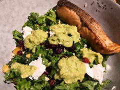 烤三文鱼沙拉-Wagas沃歌斯(大学路店)