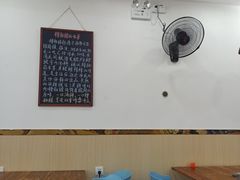 大堂-老何家后安粉·糟粕醋海鲜火锅(三亚湾椰梦长廊店)