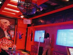 -UK派对KTV(日月广场店)