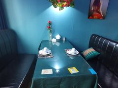 -忘忧草融合私房菜(红鼎国际店)