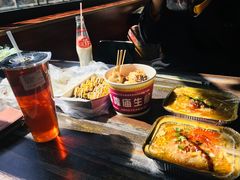 -花儿姐与战哥的美食档