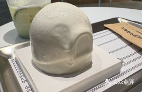 Snow House Mousse