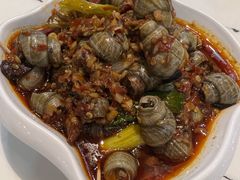 -凤凰路何眼镜香辣蟹(花果园店)