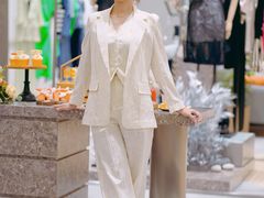 -八佰伴华地百货(宜兴店)