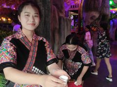 -茅台镇网红溶洞餐厅·茅帮菜馆