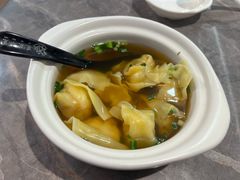 -莱莱小笼·乔艾