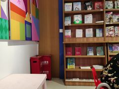 -新华书店(沙坪坝书城店)